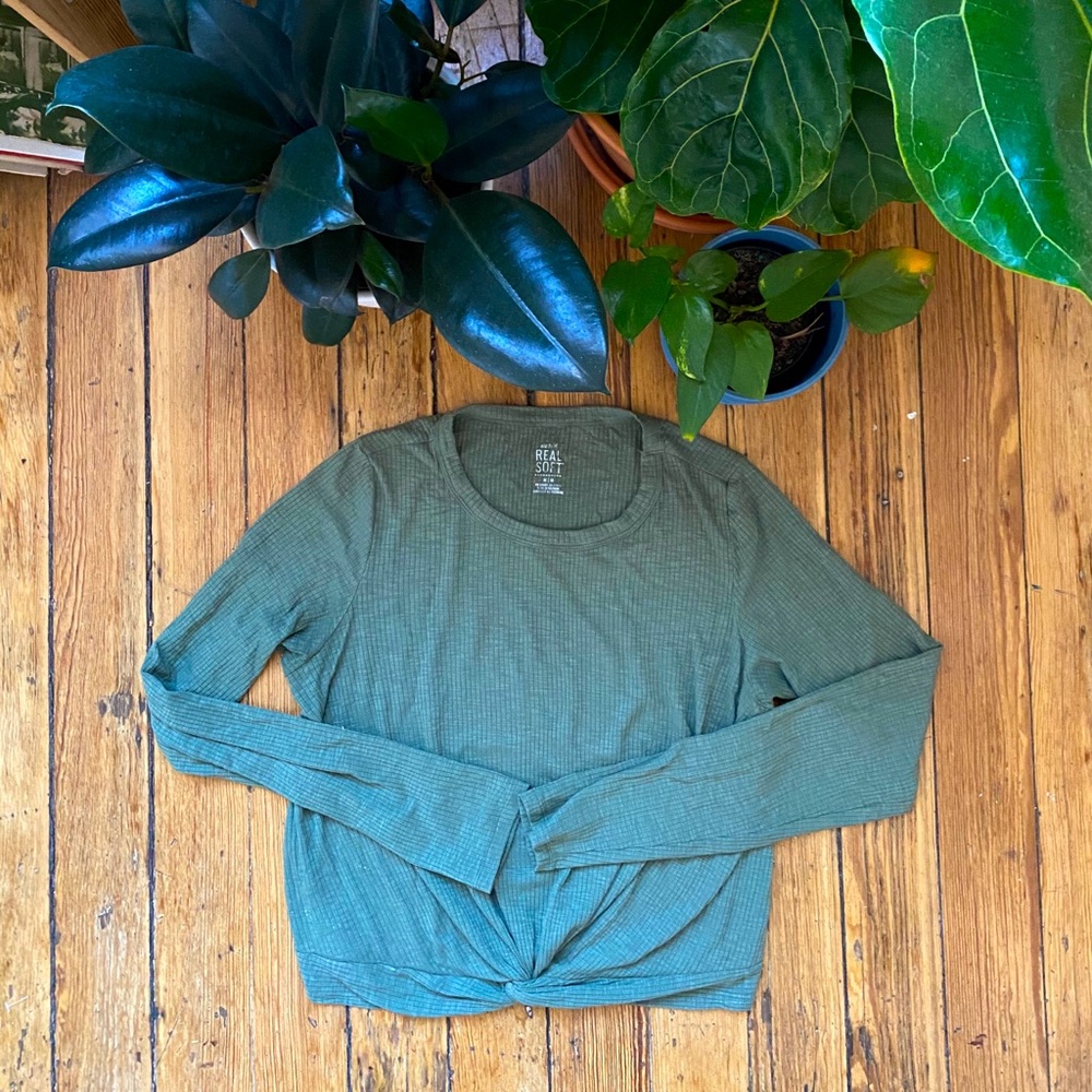 Aerie Long-Sleeved T-Shirt Sweater